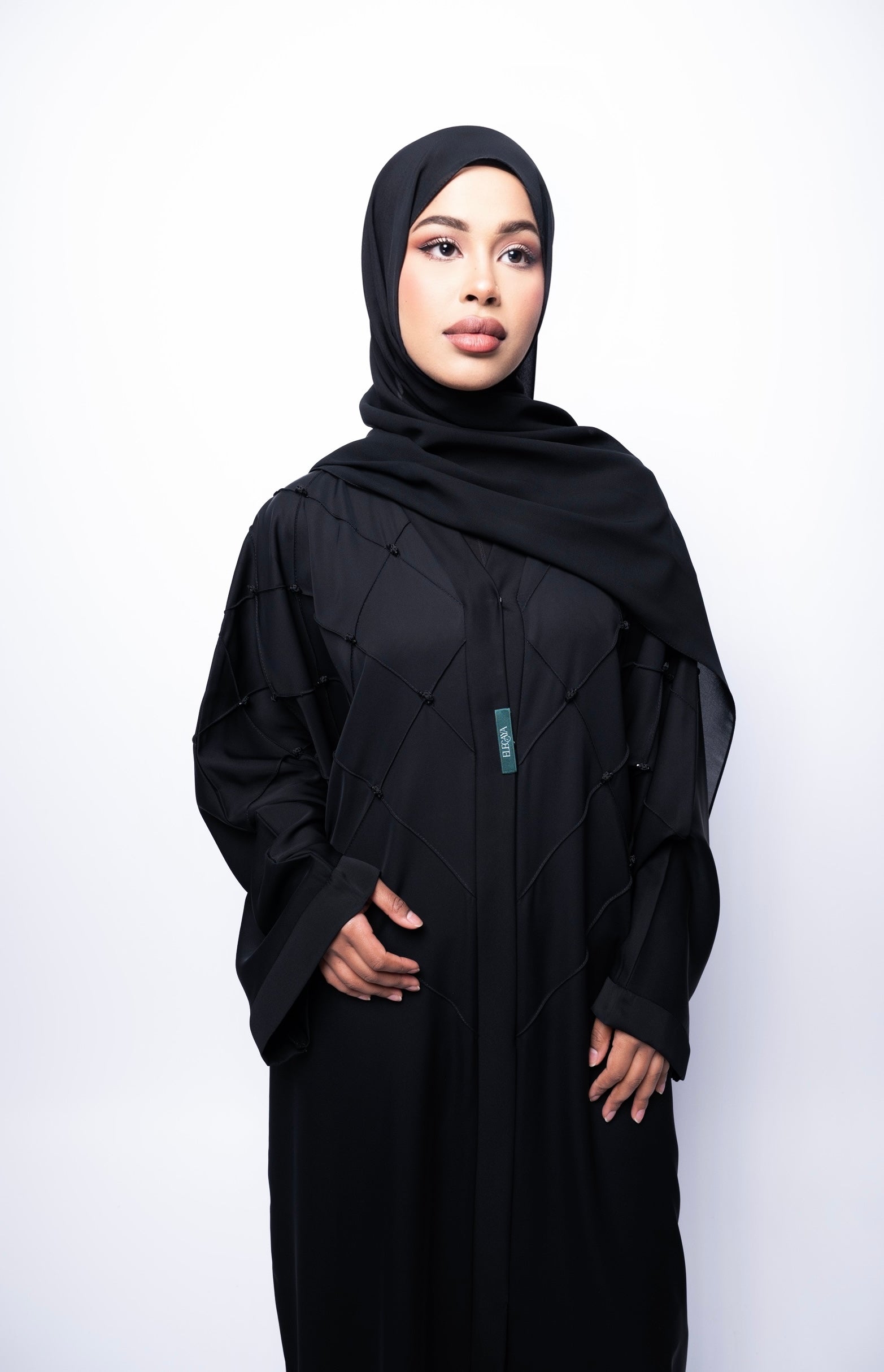 QUADRA ABAYA BLACK