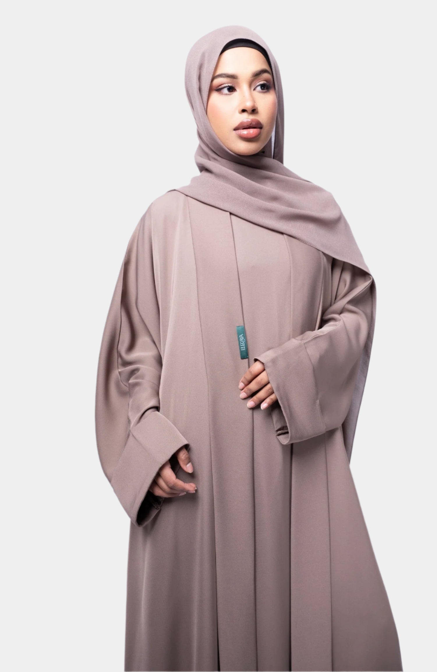 THE ESSENTIAL ELEGAYA TAUPE